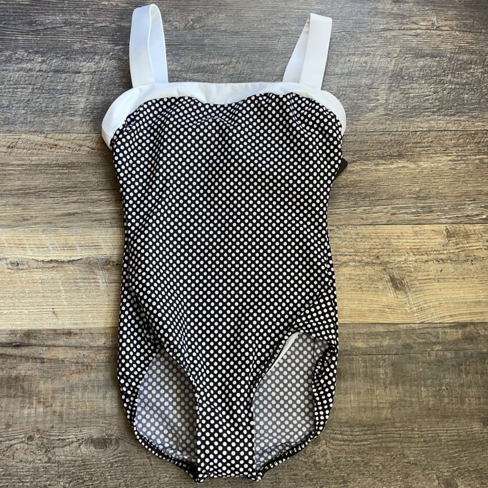 COPY - NWT Miraclesuit (Black, 12)